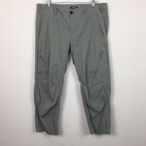 Arc'teryx Khaki Climbing Knickers Crops Sz 36 x 27